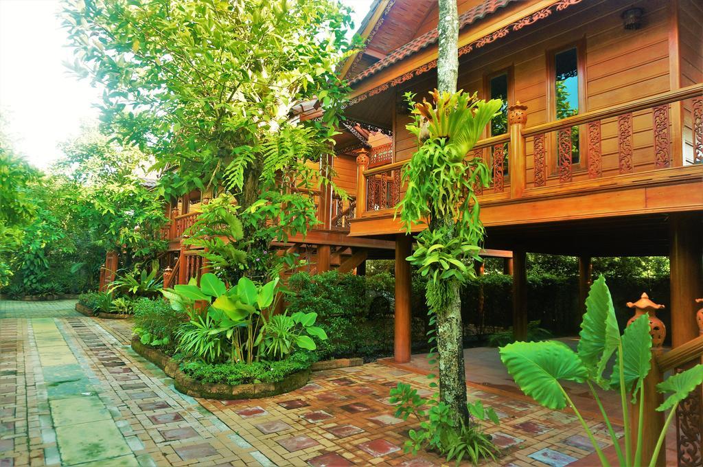 Ruen Tai Boutique Villa Phuket Exterior photo